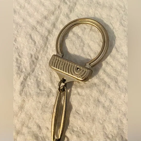 Vintage Souvenir Keychain from the Toledo Cathedral in Toledo, Spain - Picture 5 of 7